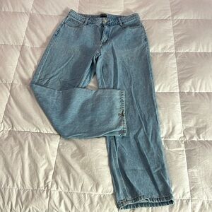 Light wash baggy jeans